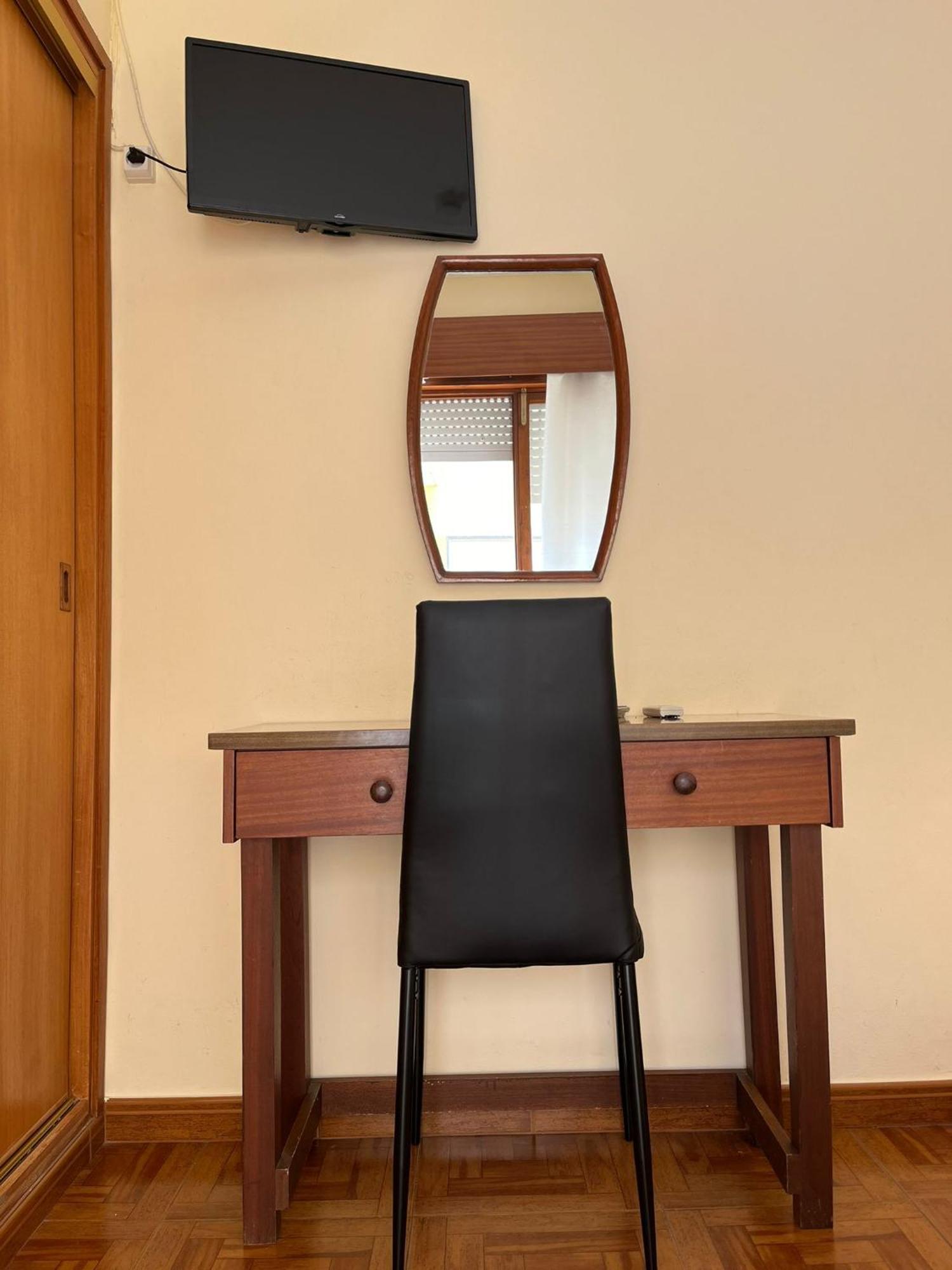 Romeu Bed & Breakfast Quarteira Bagian luar foto