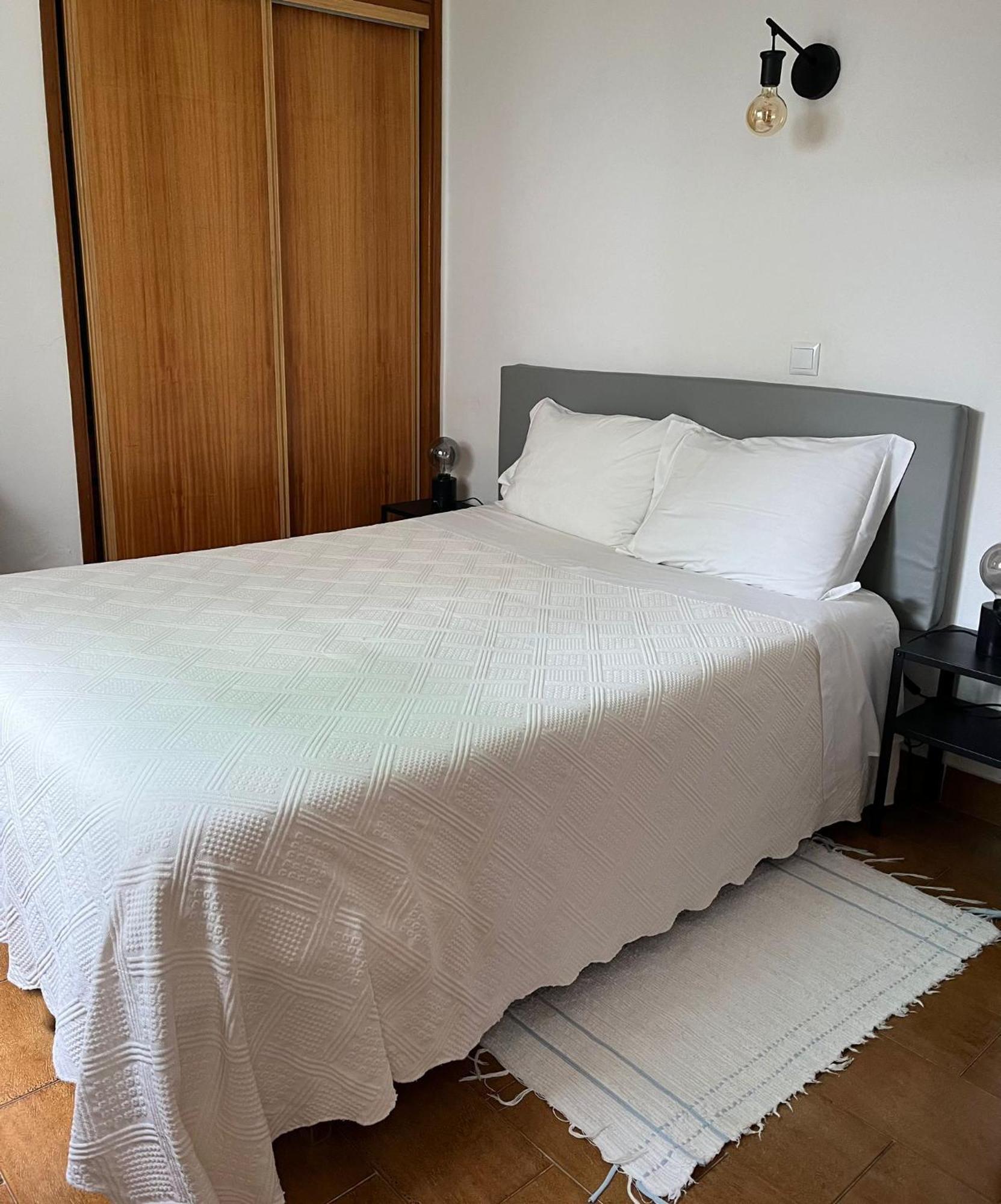 Romeu Bed & Breakfast Quarteira Bagian luar foto