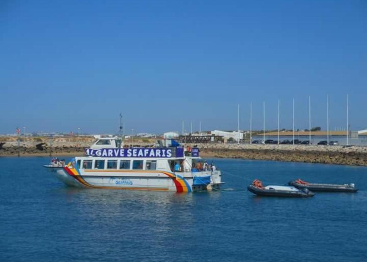 Romeu Bed & Breakfast Quarteira Bagian luar foto